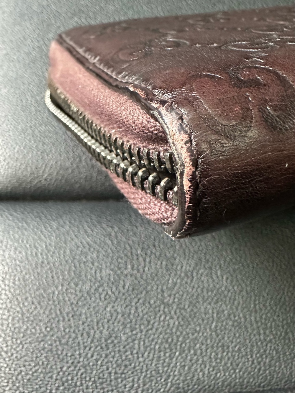 Gucci Chocolate Brown GG Zip Wallet - Picture 8 of 8